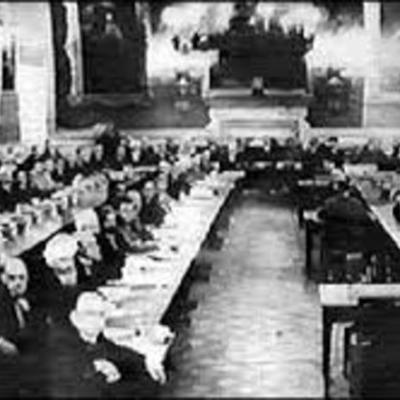 Timeline: THE ROAD TO INDEPENDENCE 1932-1935