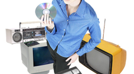 Timeline: Linha do Tempo Educação e Mídias - Jéssica Correia e Juliana Porto - 4º NB