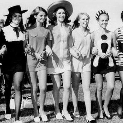 Timeline: Moda Femenina