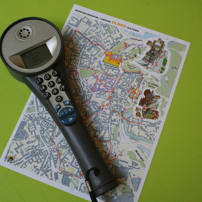 Timeline: Les inventions liées a l'évolution des parcours touristiques audio guidés