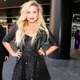 Demi lovato in posa