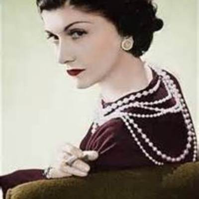 Timeline: E4-4 Coco Chanel (AY)