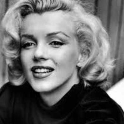 Timeline: Marilyn Monroe
