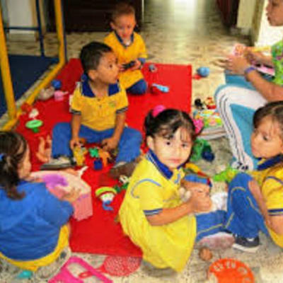 Timeline: EDUCACIÓN Y PEDAGOGÍA