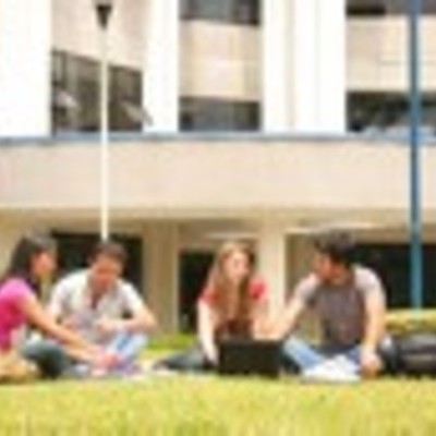 Timeline: Estudios univercitarios