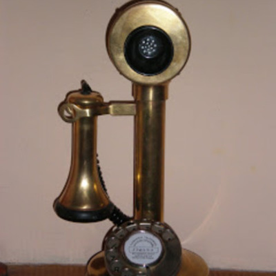 Timeline: HISTORIA DEL TELEFONO