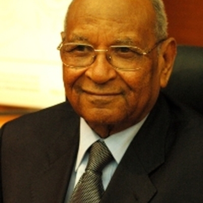 Timeline: Pr. Amadou Mahtar MBOW, épopée du Premier DG noir de l'UNESCO