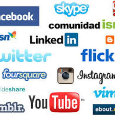 Timeline: Redes Sociales