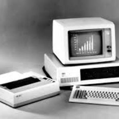 Timeline: historia y evolucion de los computadores