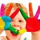 Manos colores nene