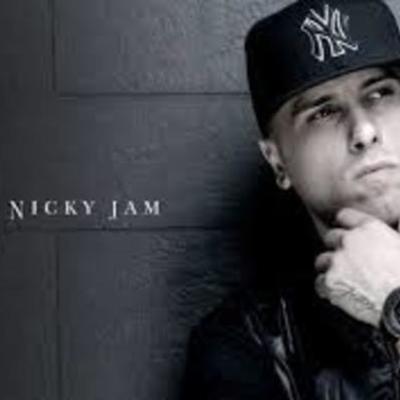 Timeline: Vida de Nicky Jam