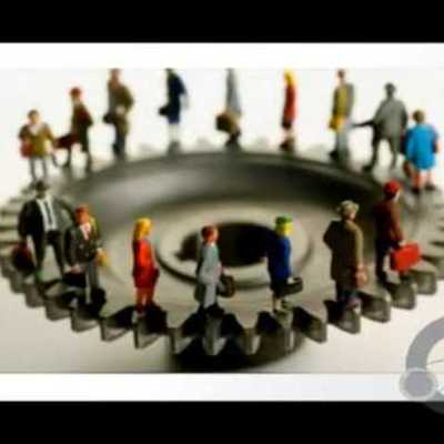 Timeline: Escuelas y Enfoques de la Administración