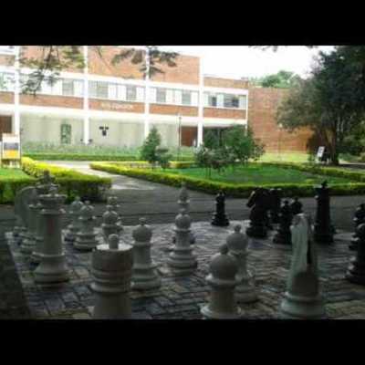 Timeline: La San Buenaventura en el contexto de las Universidades en Colombia y el mundo.