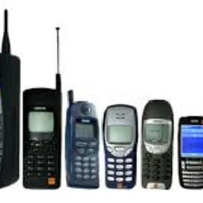Timeline: Cell Phones Through Out the Years