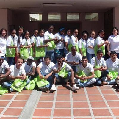 Timeline: DE ESTUDIANTE A EDUCADOR – INSPIRADO POR LA MAGIA DE ENSEÑAR