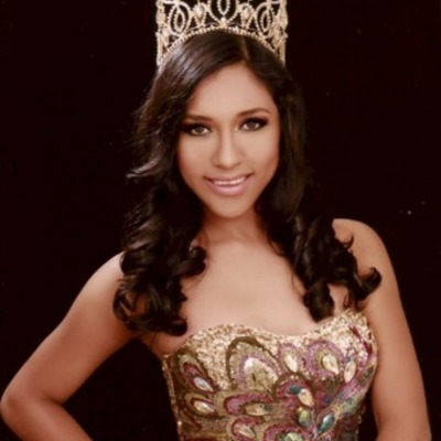 Timeline: Mi Historia