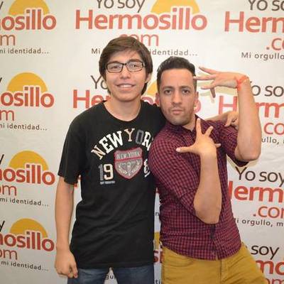 Timeline: Biografía de Iván Vázquez López