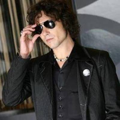 Timeline: Enrique Bunbury