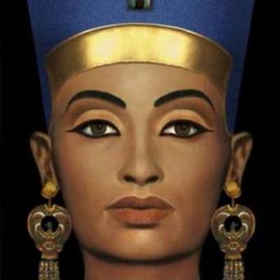 Timeline: История косметики и парфюмерии