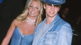 Timeline: Fashion between 2000 and 2009