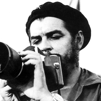 Timeline: UNA VIDA LUCHANDO