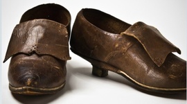 Timeline: Shoes in the 1800's