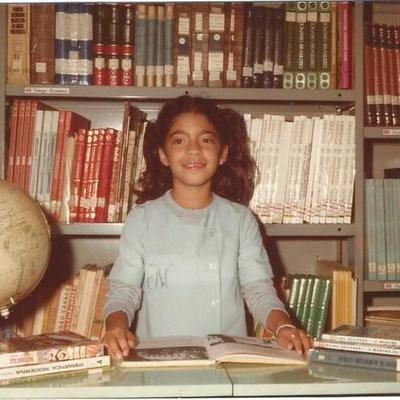 Timeline: Minha Vida Escolar - Cíntia Soares