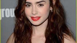 Timeline: La Vida de Lily Collins
