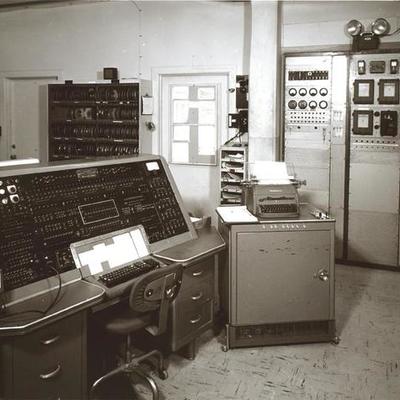 Timeline: Historia y Evolucion De Las Computadoras