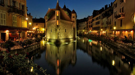 Timeline: Les inventions liées a l'évolution des parcours touristiques audio guidés