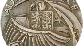 Timeline: Přehled zpráv BIS za posledních 12 let