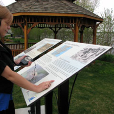 Timeline: les inventions liées a l'évolution des parcours touristiques audio guidés