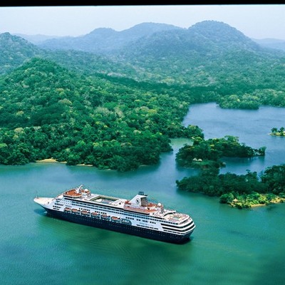 Timeline: Timeline of the Panama Canal