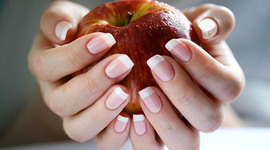 Timeline: История маникюра