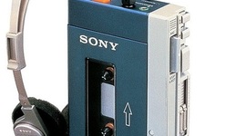 Timeline: les inventions liées à l'évolution des parcours touristiques audio guidés