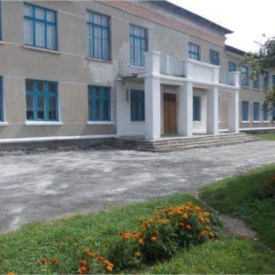 Timeline: Історія Вишнівчицької ЗОШ І-ІІІ ступенів