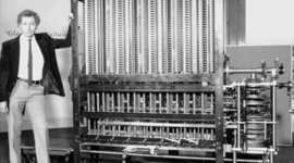 Timeline: Эволюция устройства вычислительной машины.