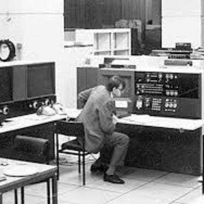 Timeline: История баз данных