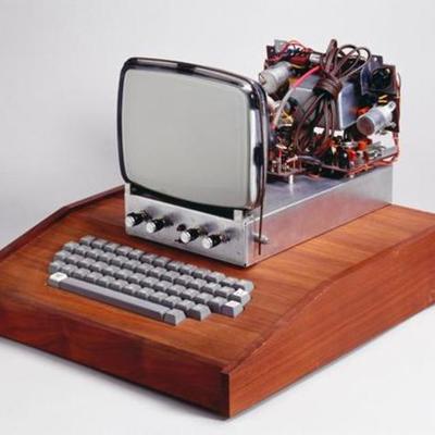 Timeline: History of computer Hardware apple