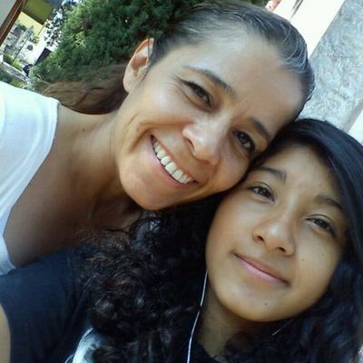 Timeline: Línea del Tiempo Elsa Alejandra González Alcázar