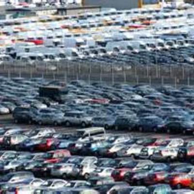 Timeline: Managerial Decisions in the Automotive Industry