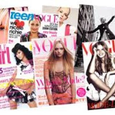 Timeline: Fashion impact on teenagers girls.