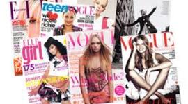 Timeline: Fashion impact on teenagers girls.