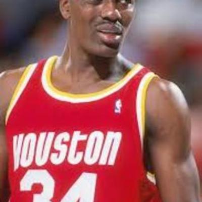 Timeline: Hakeem Olajuwon