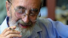 Timeline: Vida de Ángel González