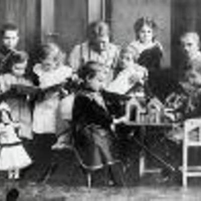 Timeline: Historia de educación preescolar