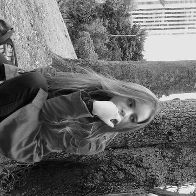 Timeline: VIDA Y OBRA WENDY