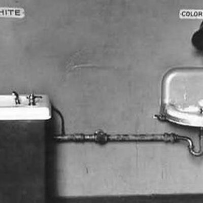 Timeline: Entre Alabama y la Luna