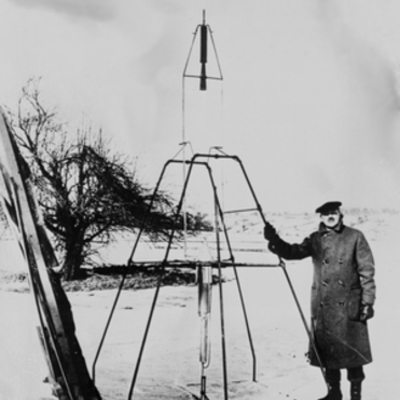 Timeline: Robert H Goddard