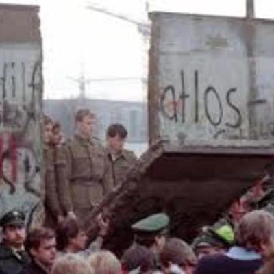 Timeline: End of Cold War Timeline